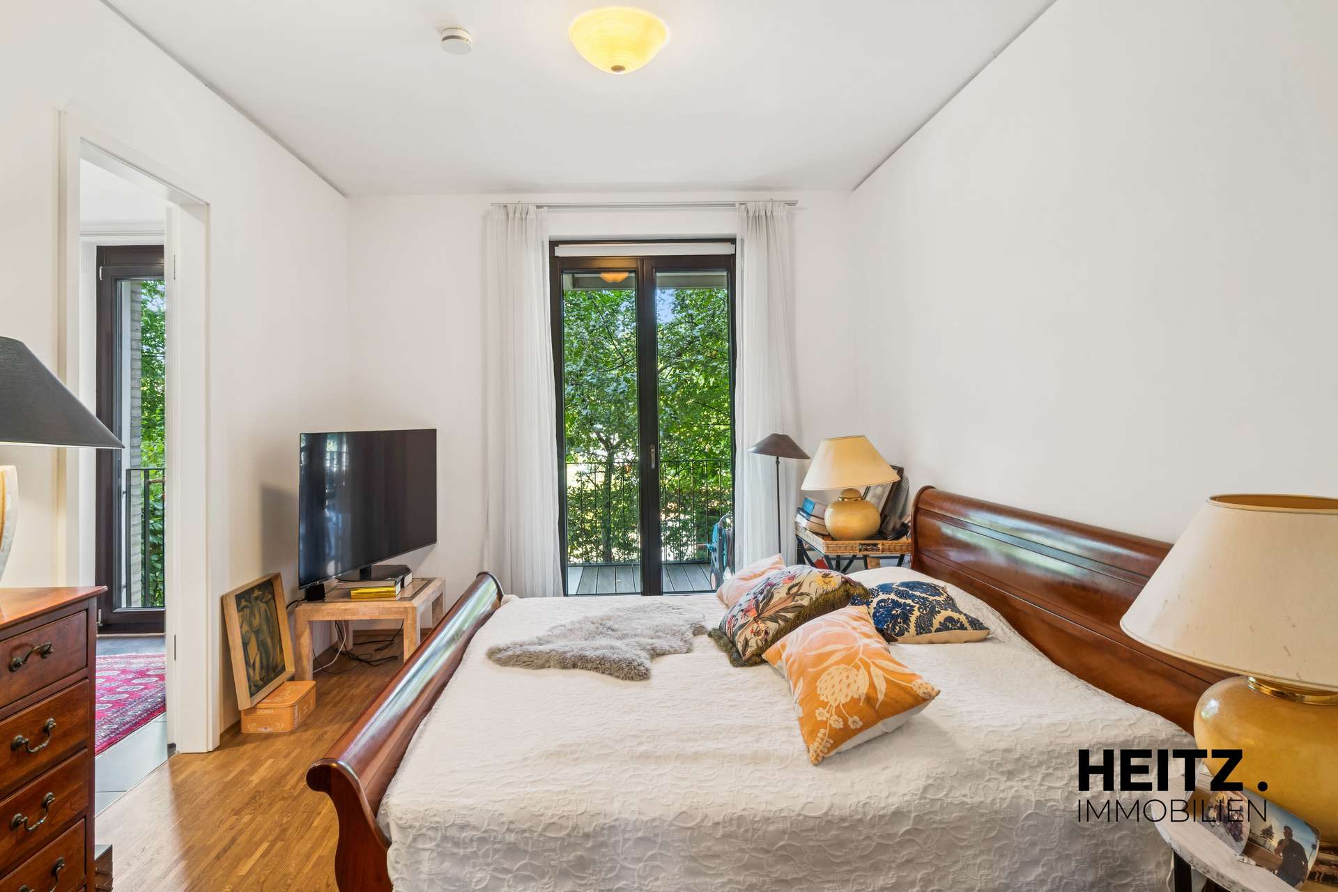 Design trifft Natur · 4-Zimmer mit 2 Gärten im Europaviertel, Ansicht 6
