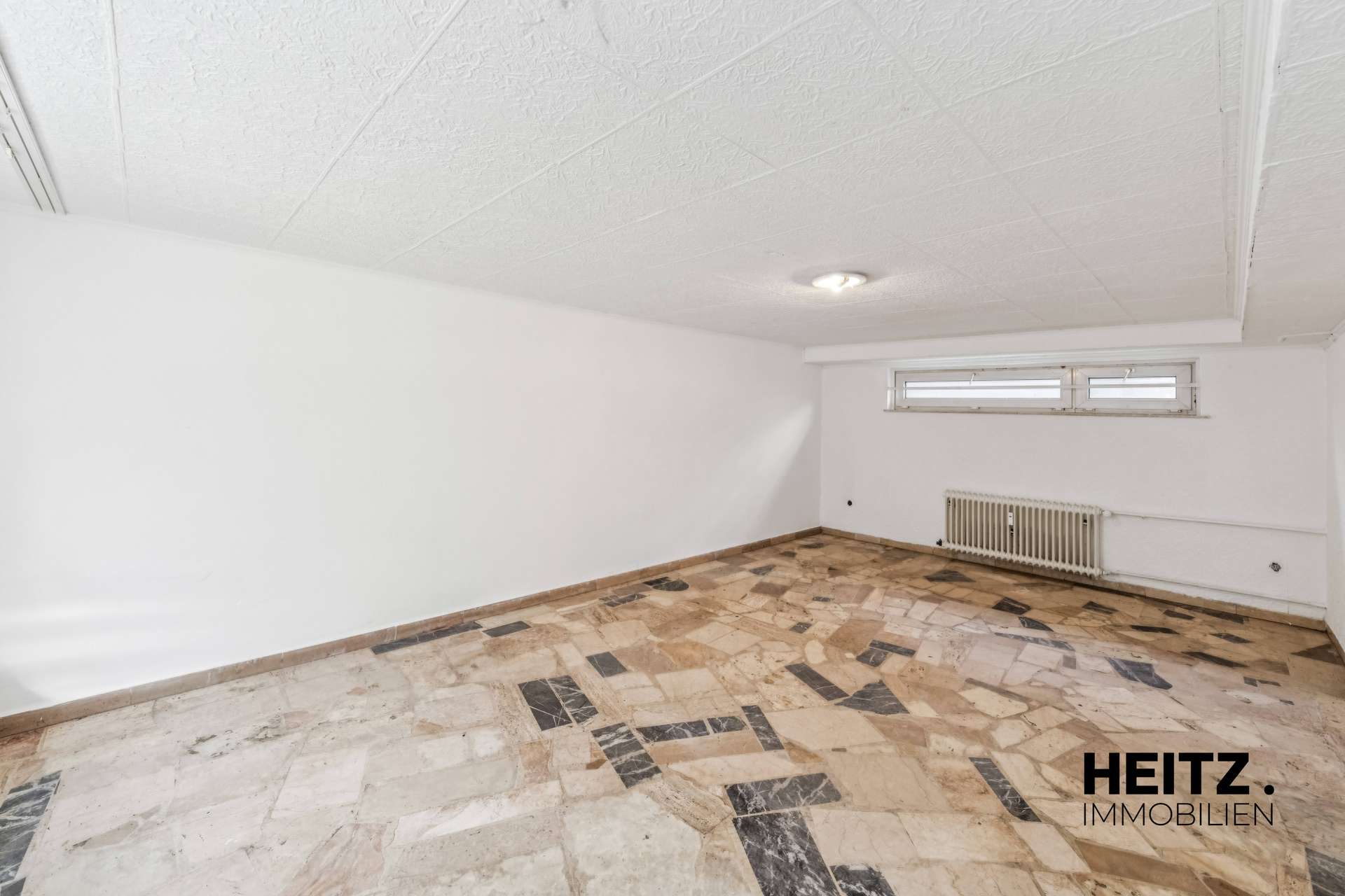 Wohnen wie im Reihenhaus: 4 Zimmer, eigener Zugang und Hof, Ansicht 3