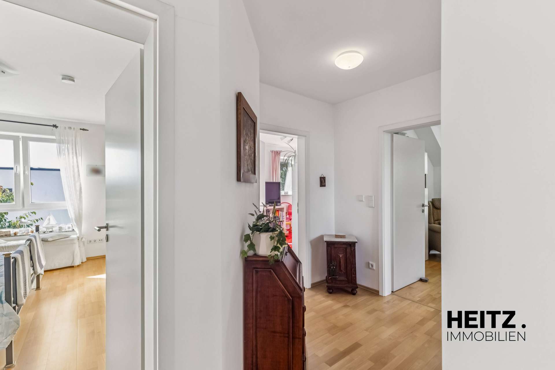 Modernes Einfamilienhaus mit Garten in ruhiger Lage, Ansicht 5